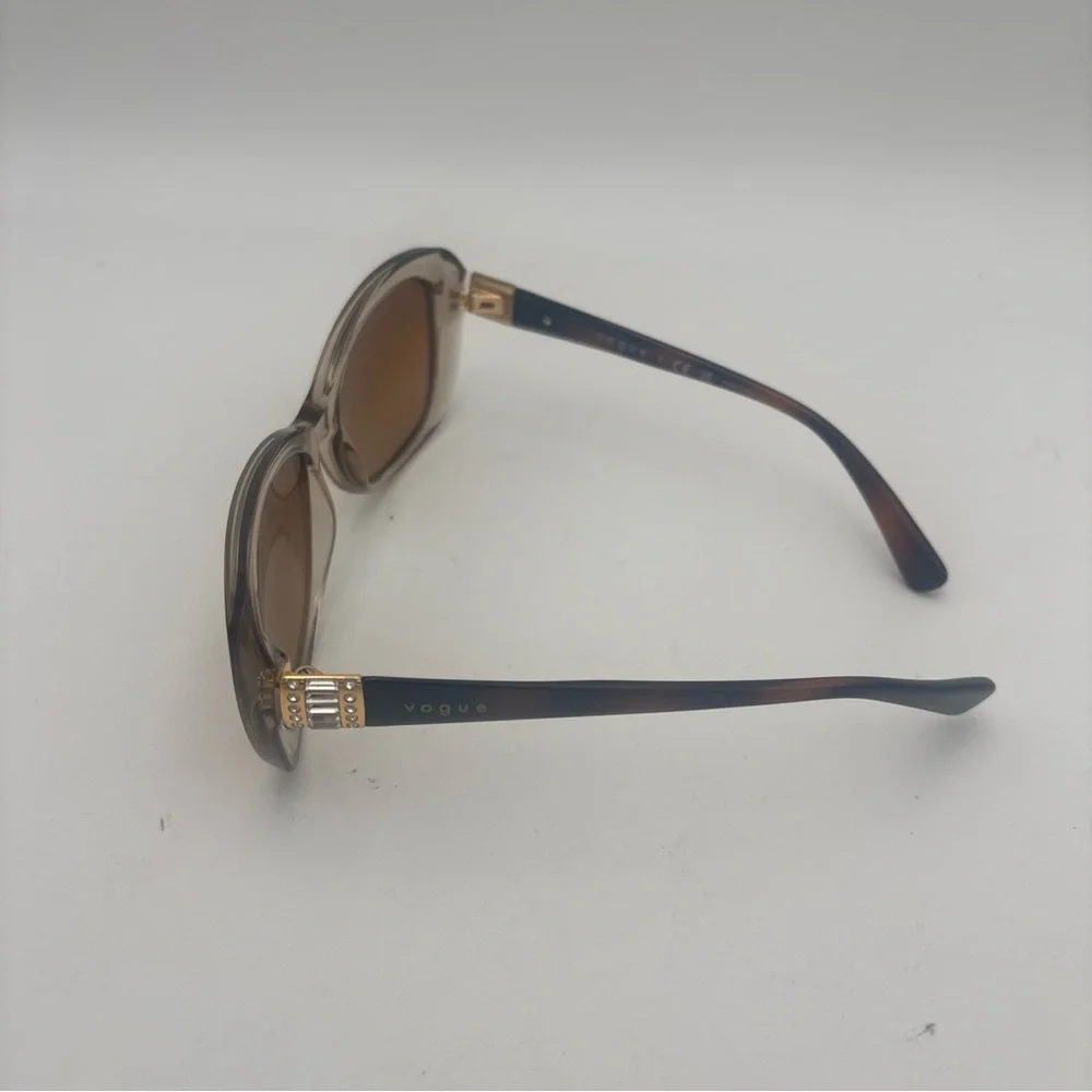Vogue Brown‎ Tinted Sunglasses